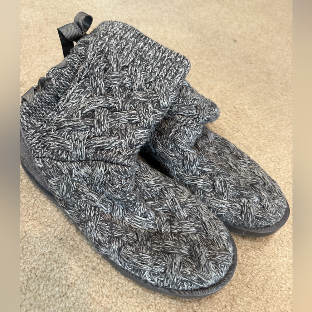 Knitted Uggs